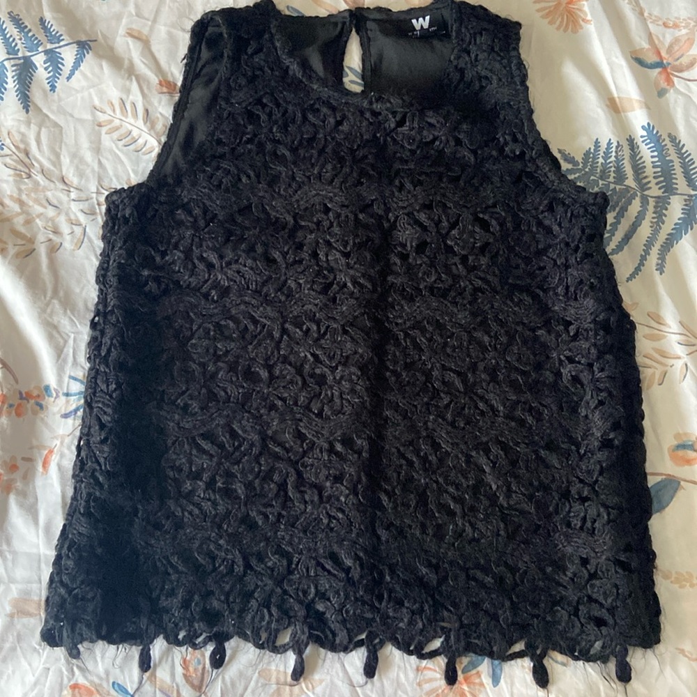Black tank top with wool embroidery size 8